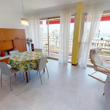 Menton, 1 Pièce, 4 Personnes - Fr-1-196-301 *